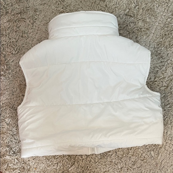 Cropped Buffalo Bills puff vest - Picture 3 of 3